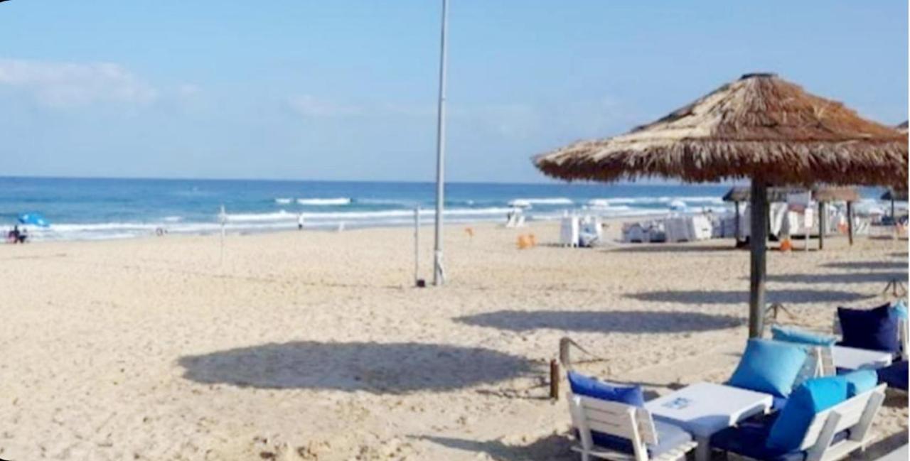 612 Apartment On The Beach Bat Yam Exterior foto