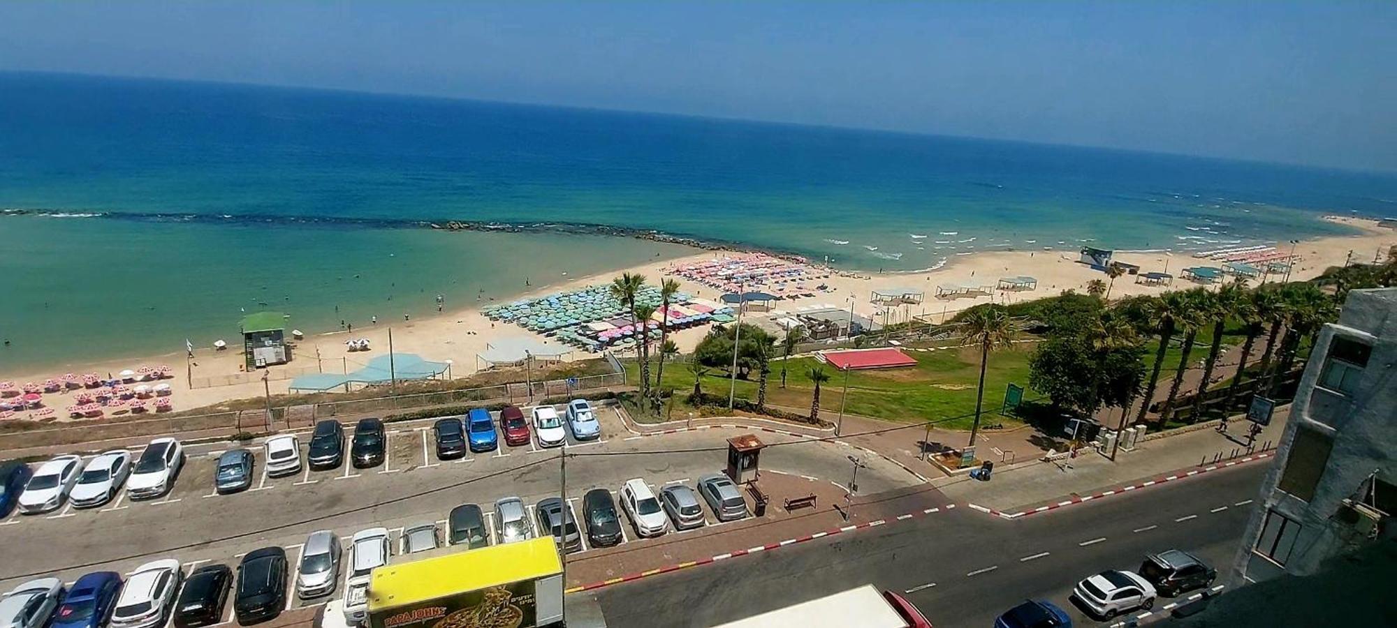 612 Apartment On The Beach Bat Yam Exterior foto