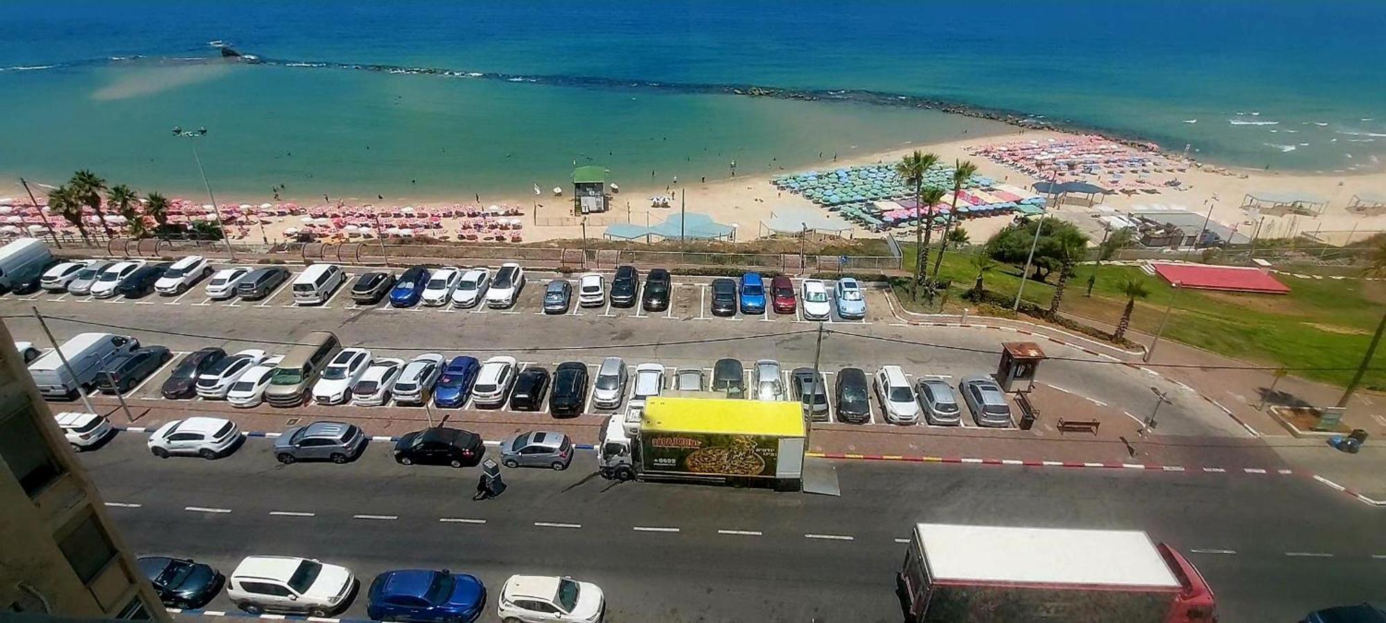 612 Apartment On The Beach Bat Yam Exterior foto